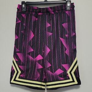Jordan Nike Boys Gym Basketball Mesh Shorts Size XL 13-15 NWT